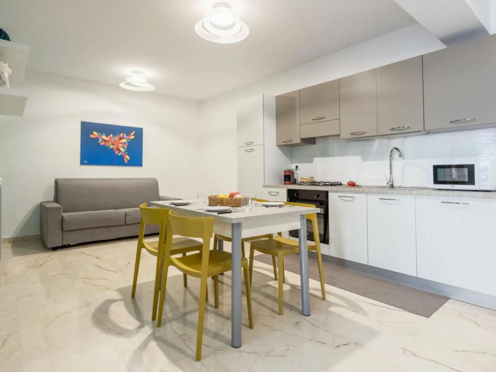 Azzurra Apartments باليستراتي المظهر الخارجي الصورة