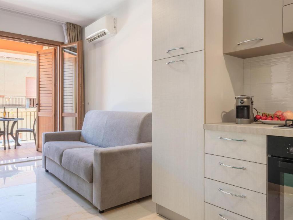 Azzurra Apartments باليستراتي المظهر الخارجي الصورة