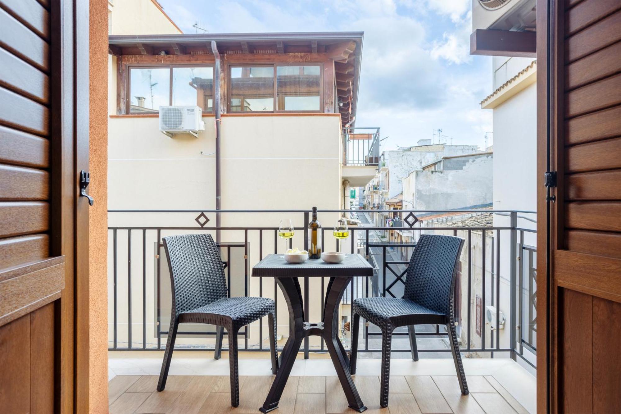 Azzurra Apartments باليستراتي المظهر الخارجي الصورة